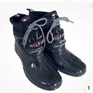 LIKE NEW! Tommy Hilfiger Women’s Navy Blue Boots Sz 9m